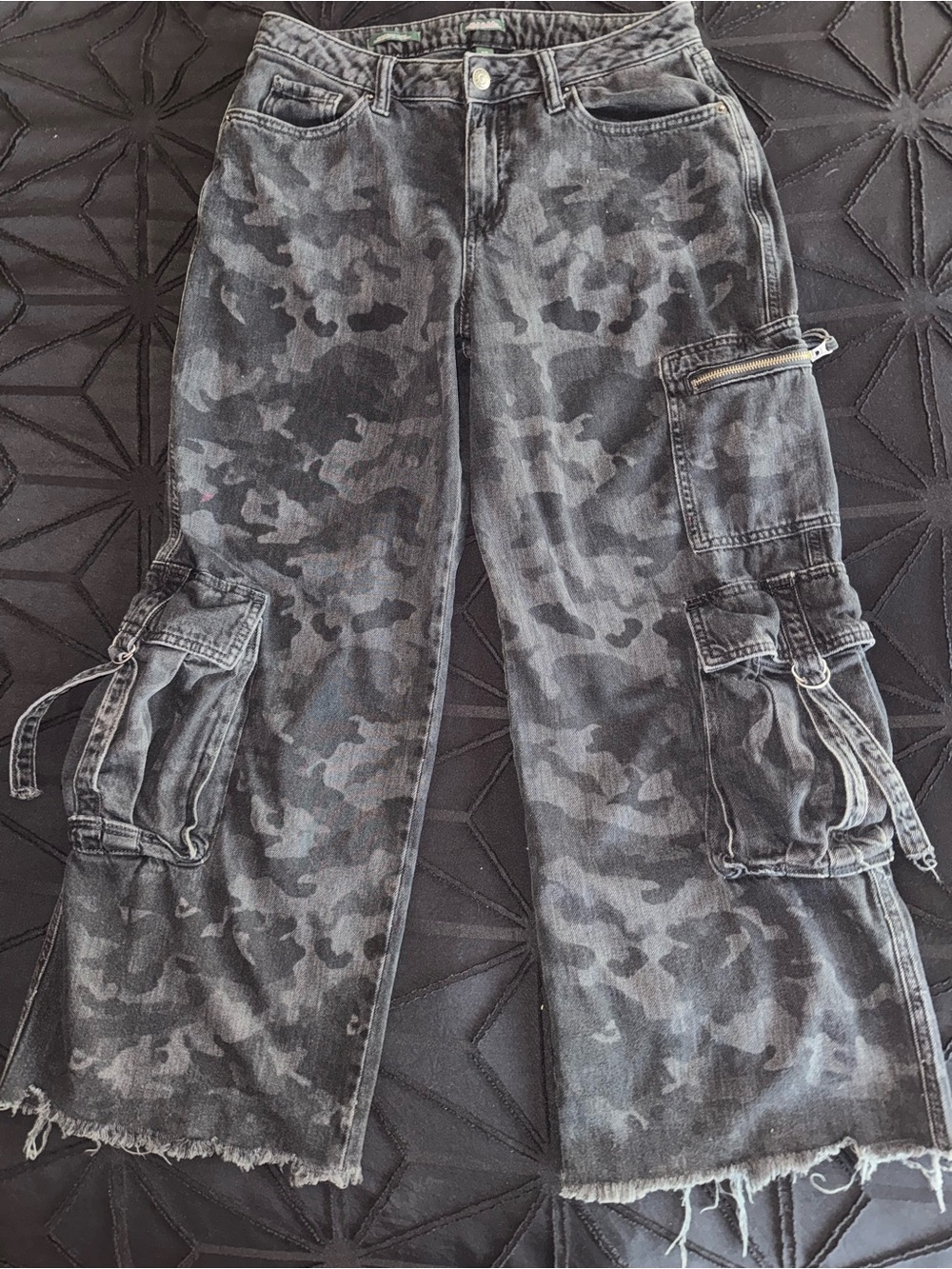 wild fable Black Gray Camo Wide-Leg Cargo Jeans